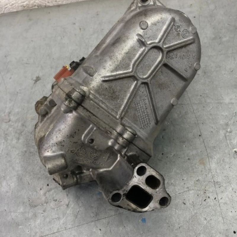 Racitor gaze egr / Opel Corsa D 2013 / Motor, racire si evacuare