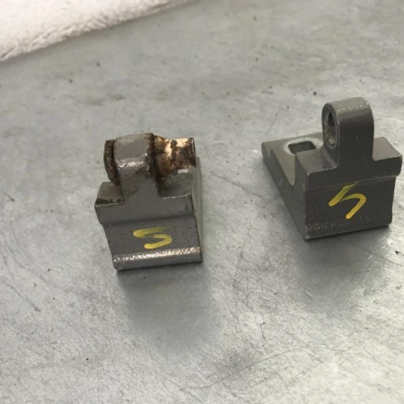 Balamale usa stanga fata / Opel Corsa D 2013 / Caroserie, oglinzi si faruri