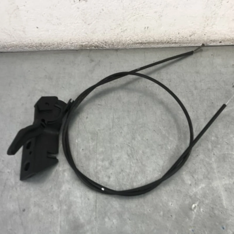 Cablu deschidere capota / Opel Corsa D 2013 / Caroserie, oglinzi si faruri