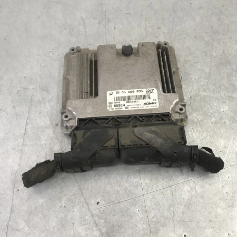Calculator motor ecu Opel 