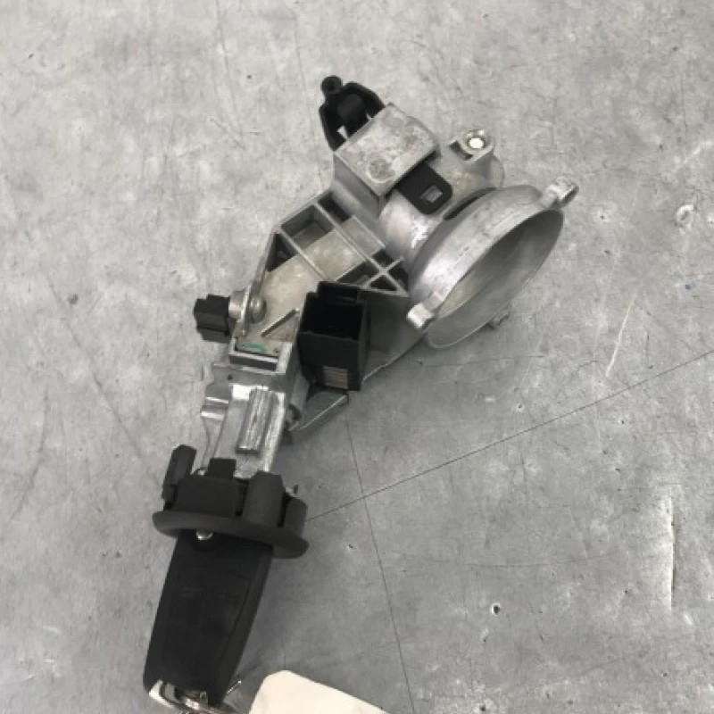 Contact cu cheie Opel Corsa D 2013