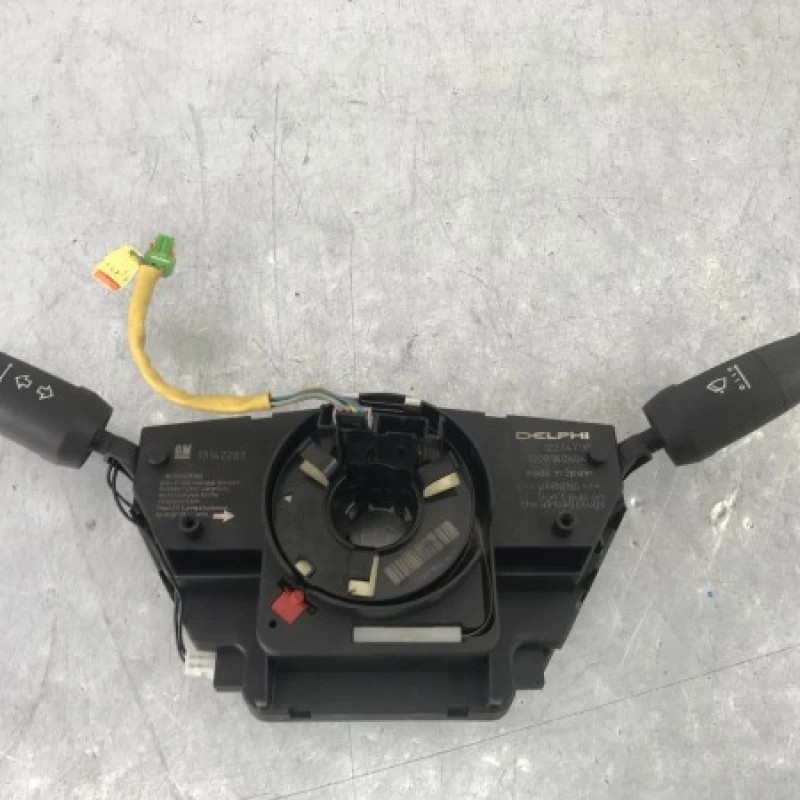 Spira volan cu manete / Opel Corsa D 2013 / Audio si electronice
