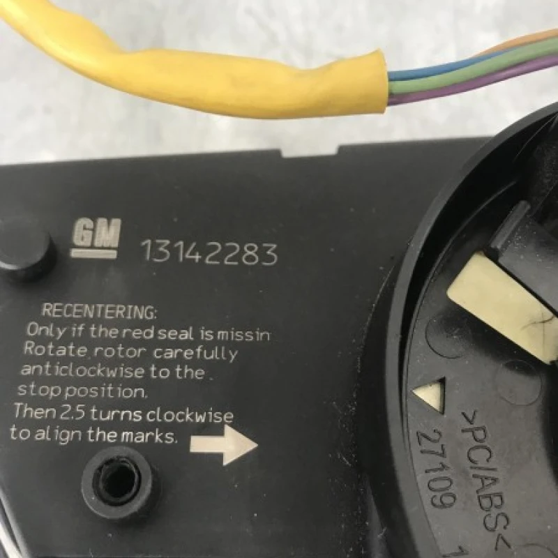 Spira volan cu manete / Opel Corsa D 2013 / Audio si electronice