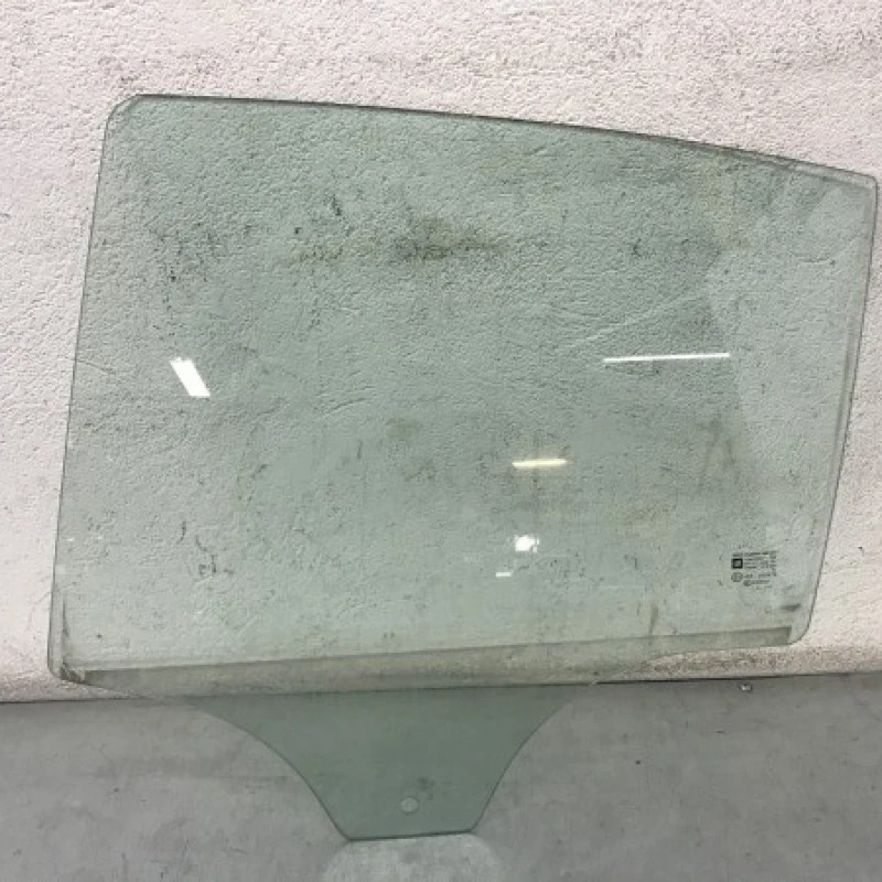 Geam stanga spate / Opel Corsa D 2013 / Caroserie, oglinzi si faruri
