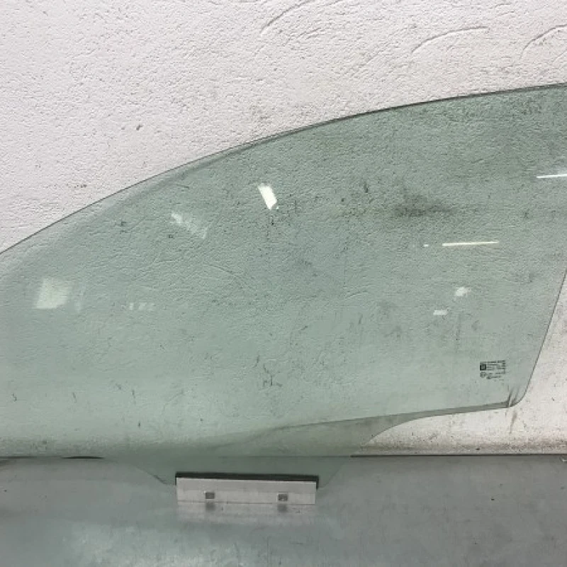 Geam stanga fata Opel 