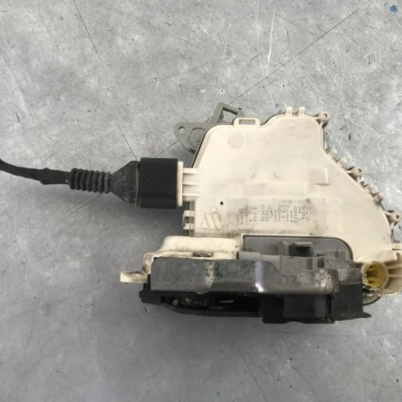 Iala broasca usa stanga fata / Audi A4 B8 2012 / Caroserie, oglinzi si faruri