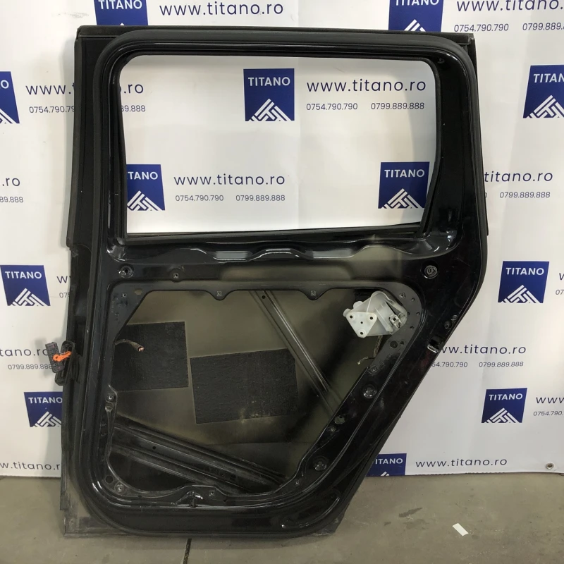 Usa dreapta spate / Volkswagen Passat B7 2013 / Caroserie, oglinzi si faruri
