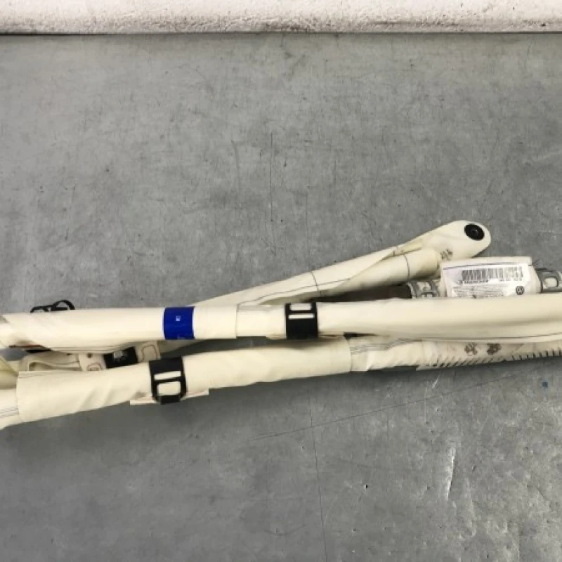 Airbag cortina dreapta / Volkswagen Golf MK6 2010 / Interior