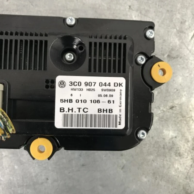 Panou climatronic / Volkswagen Passat B6 2010 / Climatizare