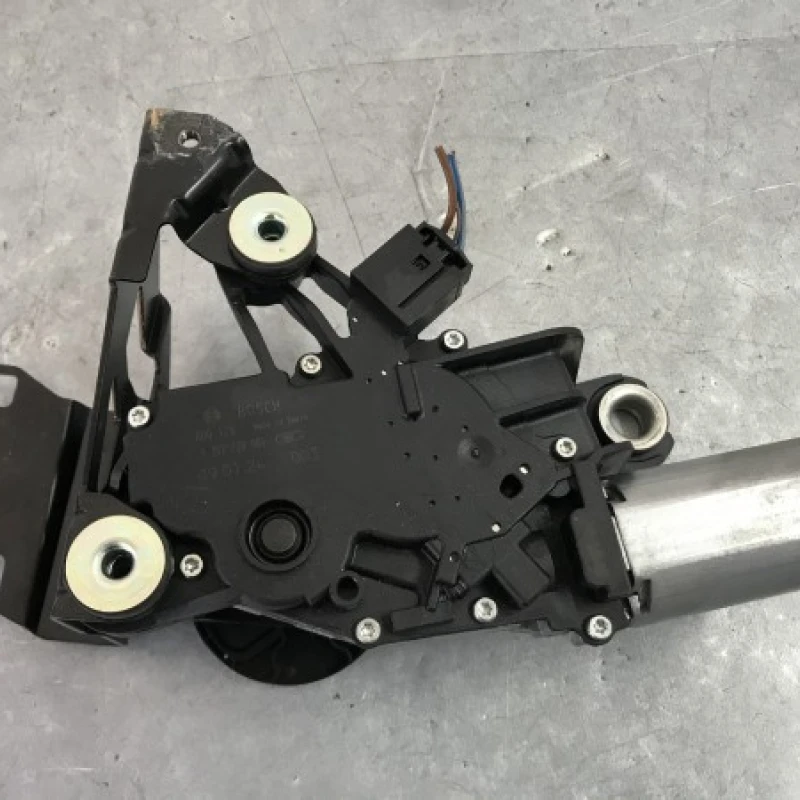 Motoras stergator haion BMW 