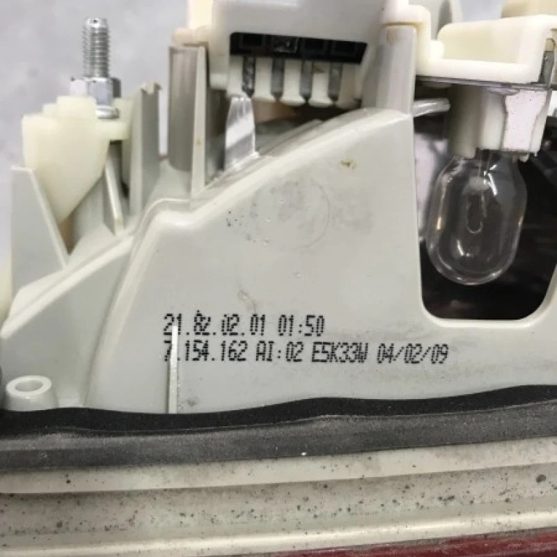 Stop dreapta haion / BMW Seria 3 E91 LCI 2009 / Caroserie, oglinzi si faruri