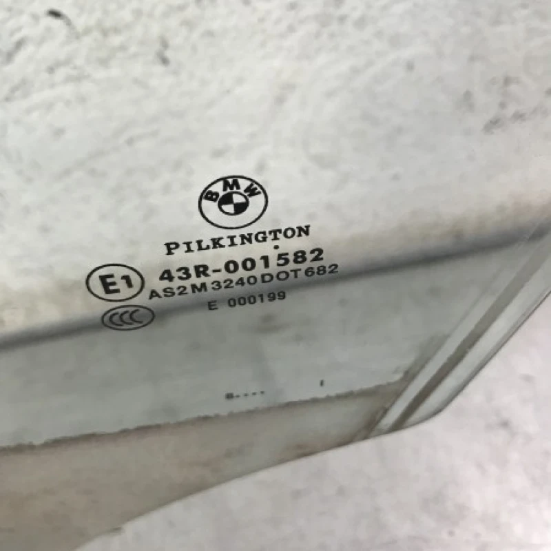 Geam stanga fata / BMW Seria 3 E91 LCI 2009 / Caroserie, oglinzi si faruri