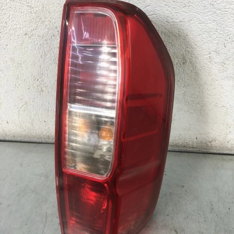 Stop stanga caroserie / Nissan Navara D22 2002 / Caroserie, oglinzi si faruri