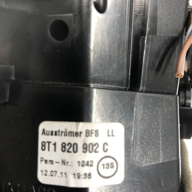Grila aer bord / Audi A4 B8 2012 / Interior