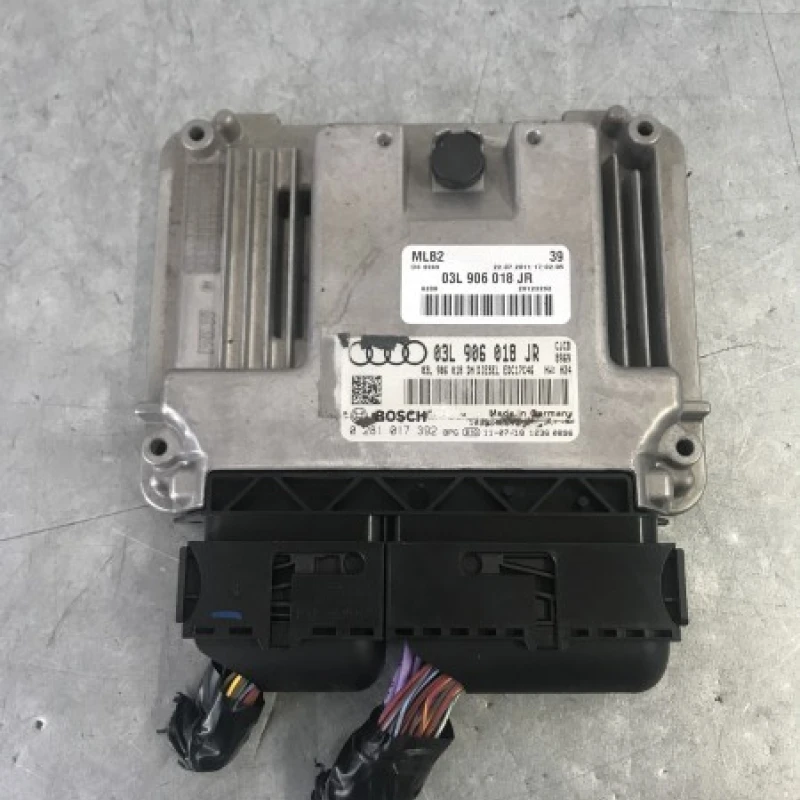 Calculator motor ecu Audi 