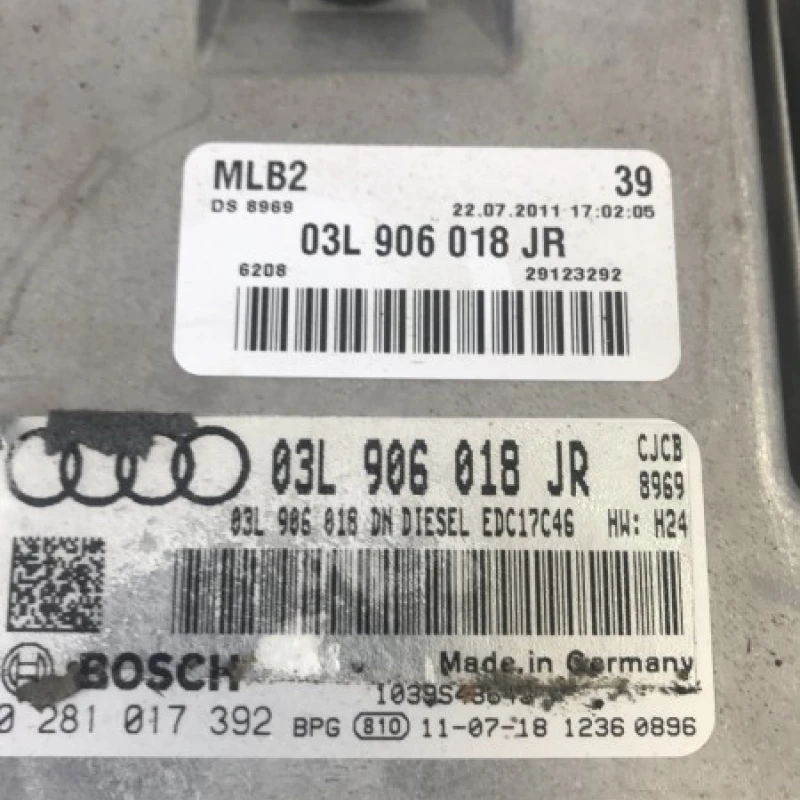 Calculator motor ecu / Audi A4 B8 2012 / Audio si electronice