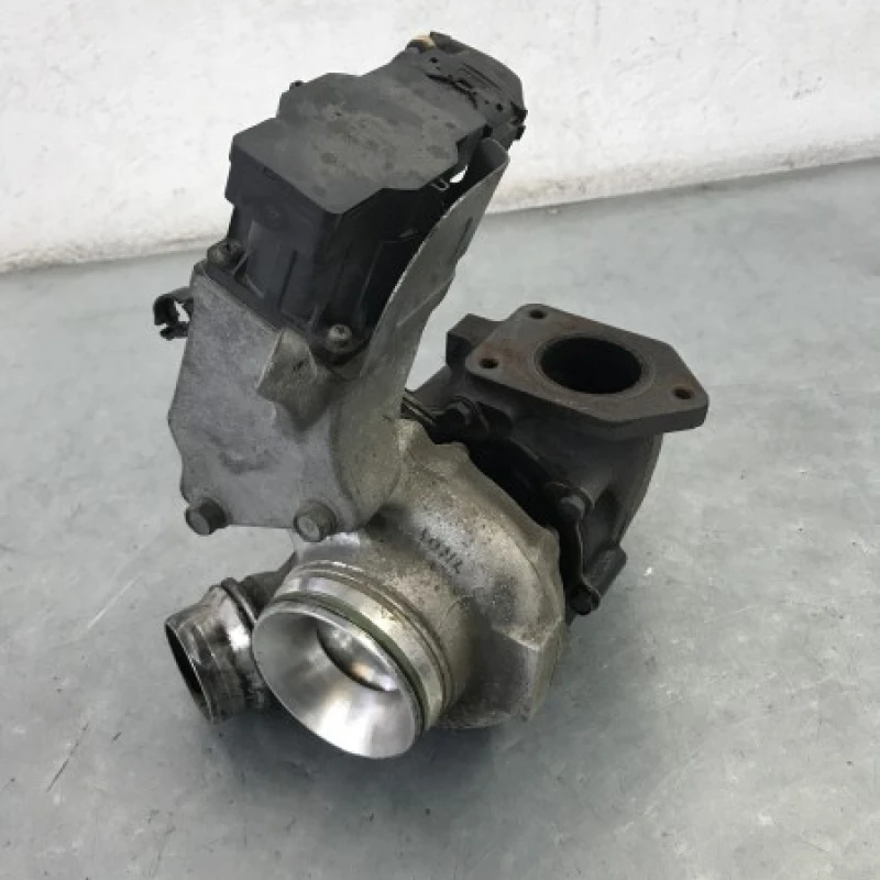 Turbosuflanta turbo turbina BMW 