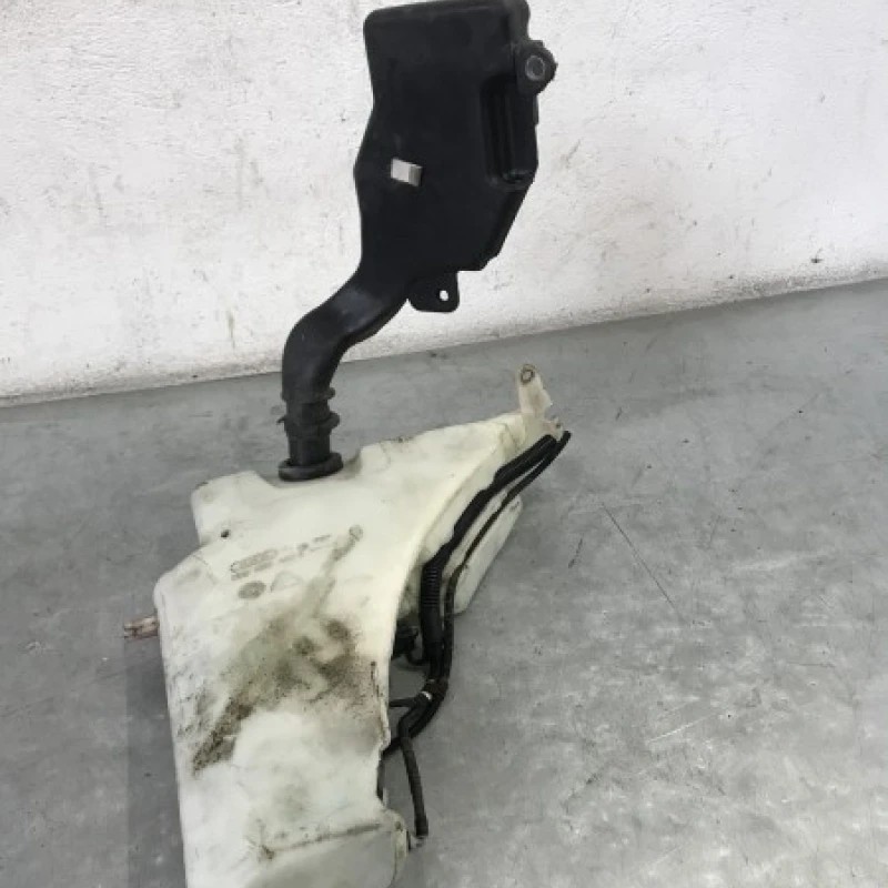 Vas lichid parbriz strop gel / Audi A4 B8 2012 / Caroserie, oglinzi si faruri