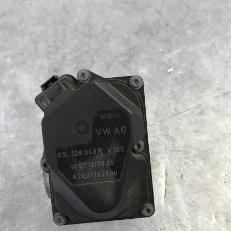 Clapeta de acceleratie / Audi A4 B8 2012 / Motor, racire si evacuare