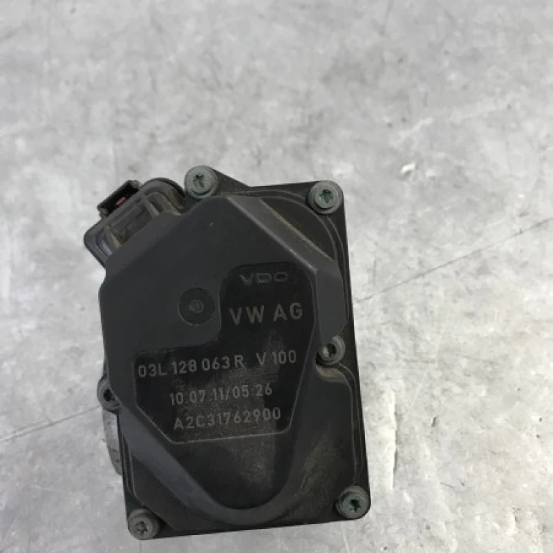 Clapeta de acceleratie / Audi A4 B8 2012 / Motor, racire si evacuare