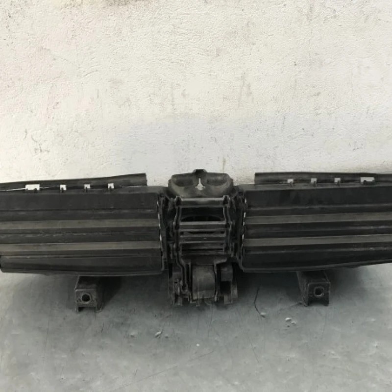 Difuzor captare aer cu motoras bmw e91 / Audi A4 B8 2012 / Caroserie, oglinzi si faruri