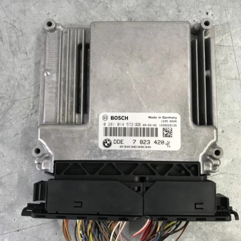 Calculator motor ecu / BMW Seria 3 E91 LCI 2009 / Audio si electronice