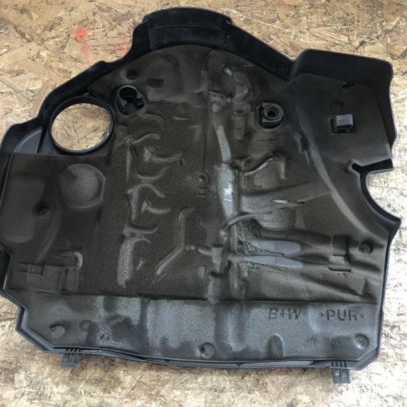 Capac motor / BMW Seria 3 E91 LCI 2009 / Motor, racire si evacuare