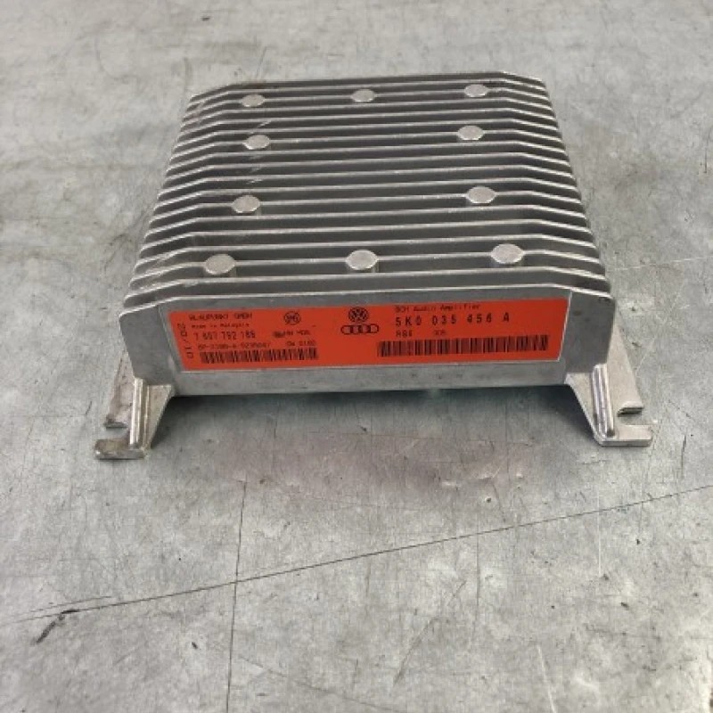 Amplificator audio / Audi A5 8T 2010 / Audio si electronice
