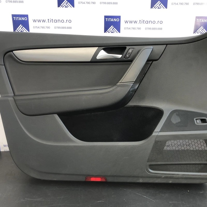 Panou tapiterie usa stanga fata / Volkswagen Passat B7 2012 / Interior