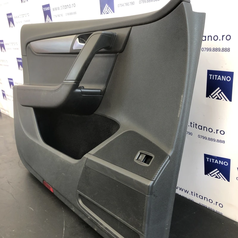 Panou tapiterie usa stanga fata / Volkswagen Passat B7 2012 / Interior