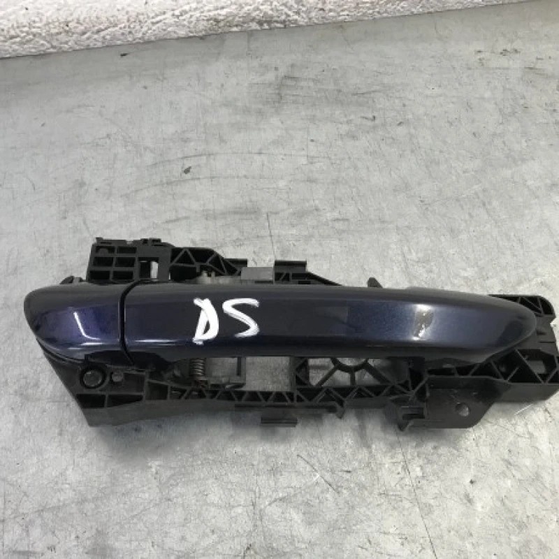 Maner usa dreapta spate / Volkswagen Passat B7 2012 / Caroserie, oglinzi si faruri