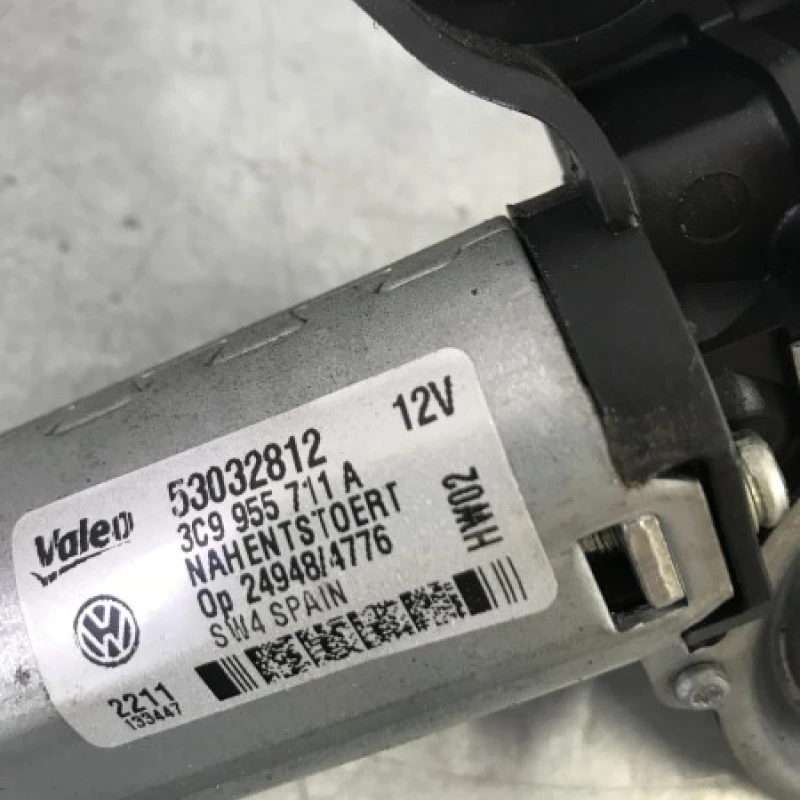 Motoras stergator haion / Volkswagen Passat B7 2012 / Caroserie, oglinzi si faruri
