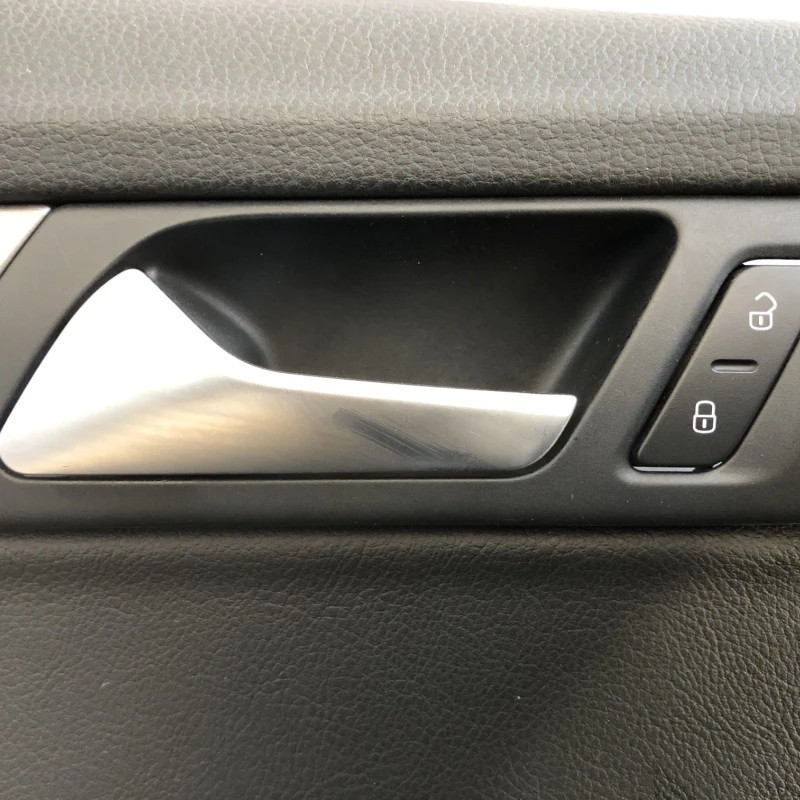Panou tapiterie usa stanga fata / Volkswagen Passat B7 2012 / Interior