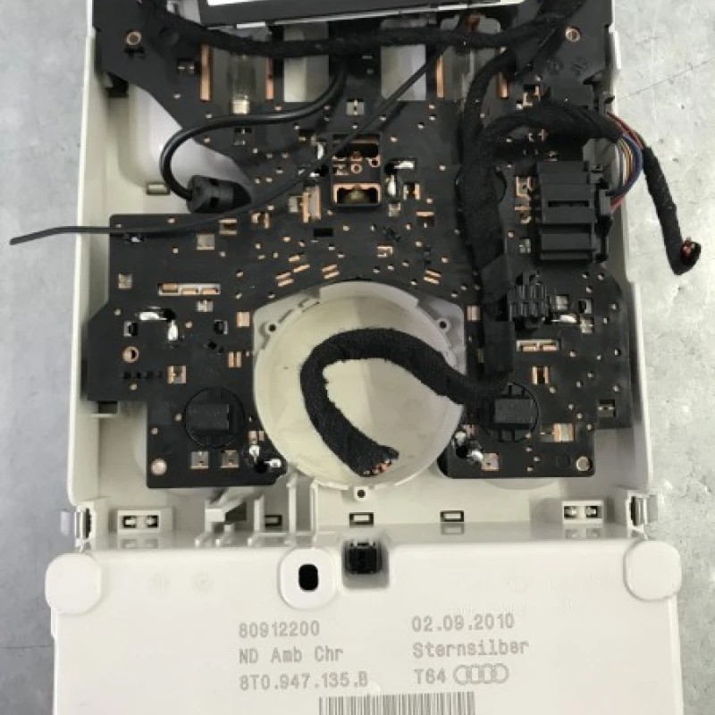Lampa plafon / Audi A4 B8 2012 / Interior