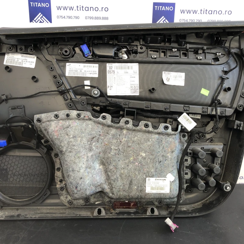 Panou tapiterie usa stanga fata / Volkswagen Passat B7 2012 / Interior