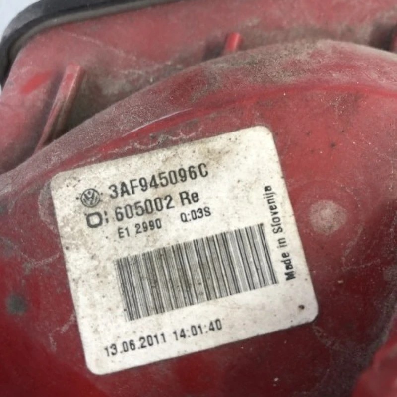 Stop dreapta caroserie / Volkswagen Passat B7 2012 / Caroserie, oglinzi si faruri