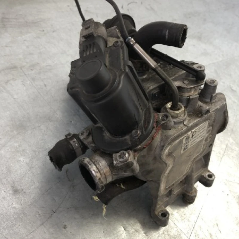 Racitor gaze egr / Audi A5 8T 2010 / Motor, racire si evacuare