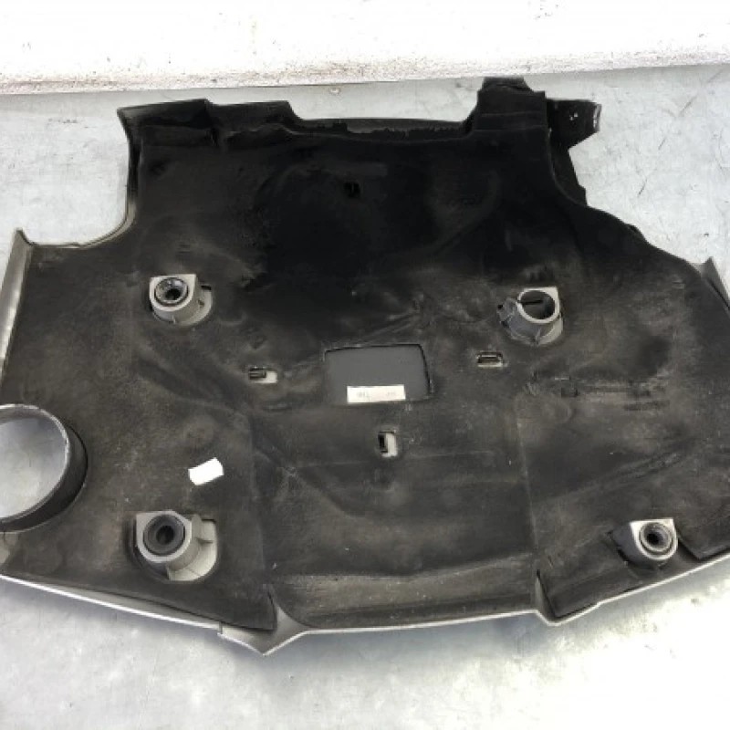 Capac motor / Audi A5 8T 2010 / Motor, racire si evacuare