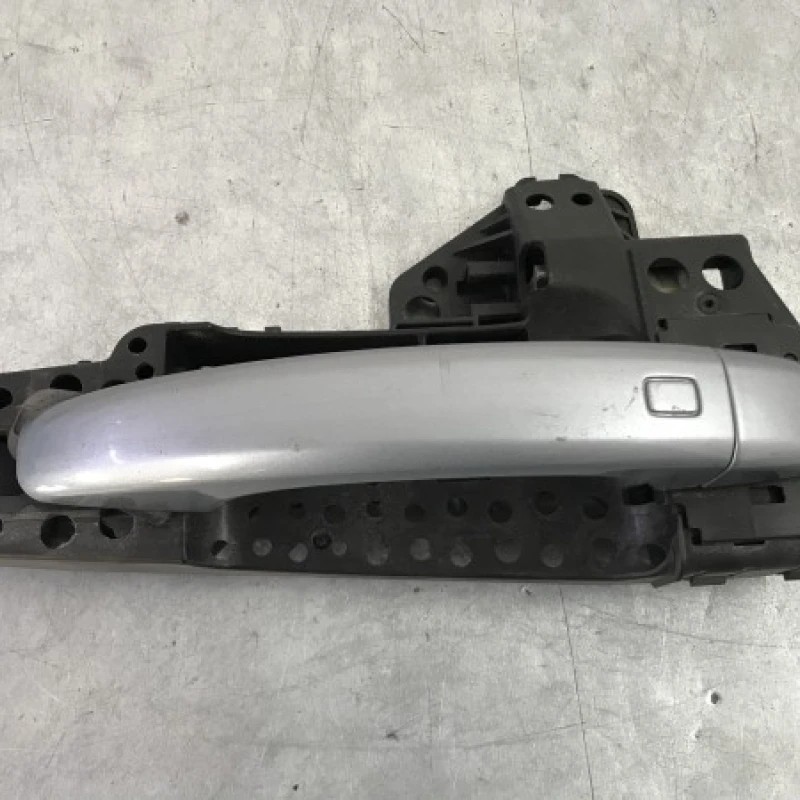 Maner usa dreapta spate / Audi A5 8T 2010 / Caroserie, oglinzi si faruri