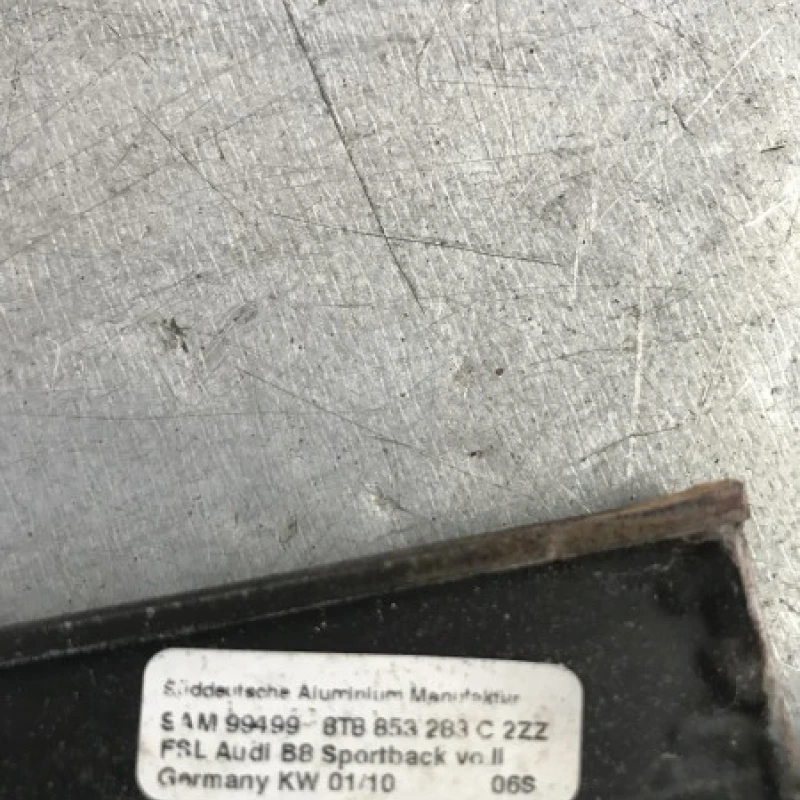 Bandou usa stanga fata / Audi A5 8T 2010 / Caroserie, oglinzi si faruri