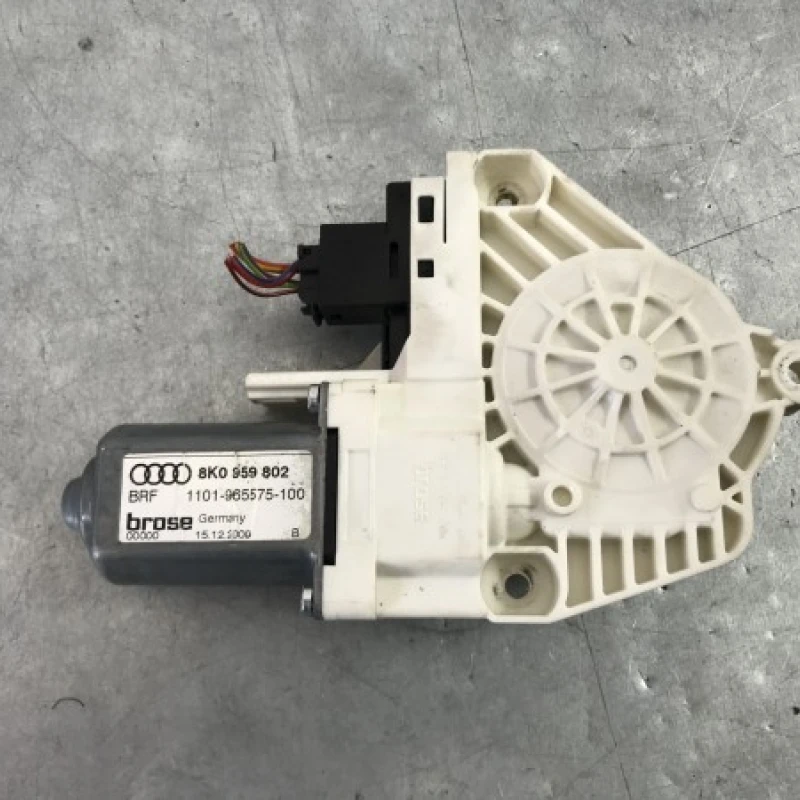 Motoras geam stanga spate Audi 