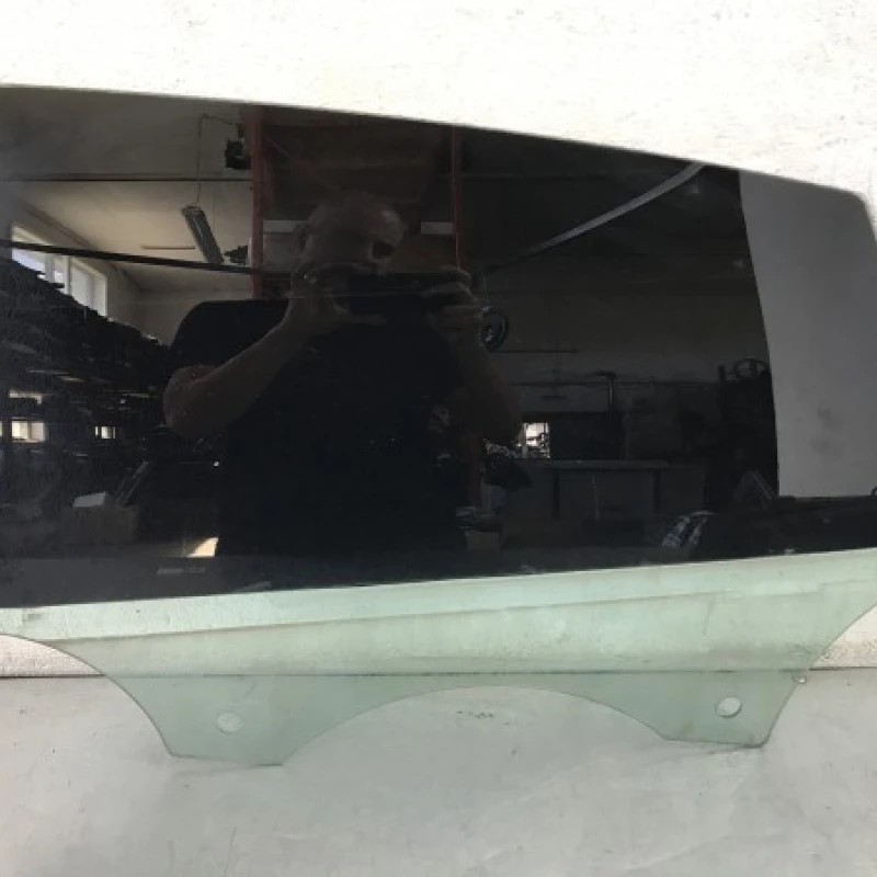 Geam stanga spate Audi A5 8T 2010