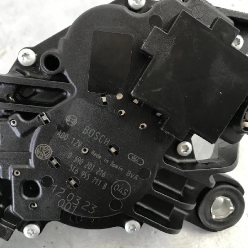 Motoras stergator haion / Volkswagen Polo 6R 2013 / Caroserie, oglinzi si faruri
