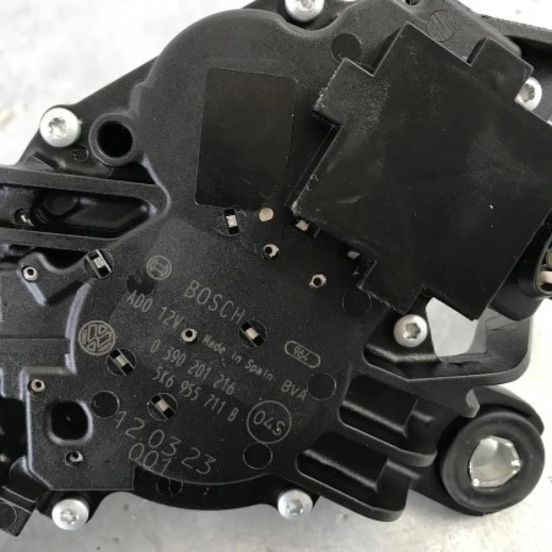 Motoras stergator haion / Volkswagen Polo 6R 2013 / Caroserie, oglinzi si faruri