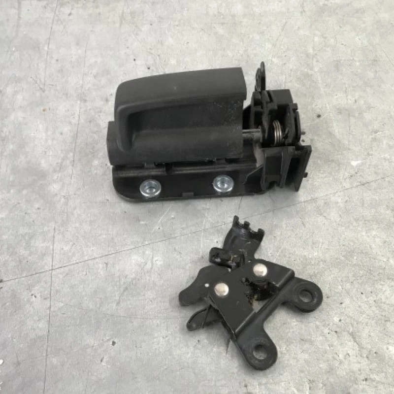Maner usa laterala / Volkswagen Sharan 7N 2014 / Caroserie, oglinzi si faruri