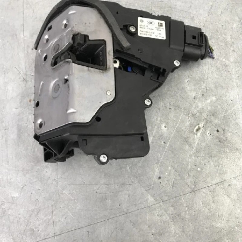 Iala broasca usa stanga spate Volkswagen Sharan 7N 2014