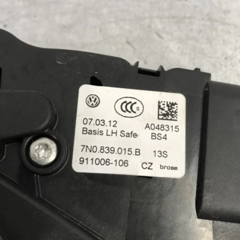 Iala broasca usa stanga spate / Volkswagen Sharan 7N 2014 / Caroserie, oglinzi si faruri