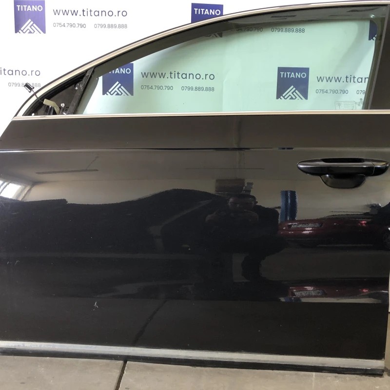 Usa stanga fata / Volkswagen Passat B7 2012 / Caroserie, oglinzi si faruri