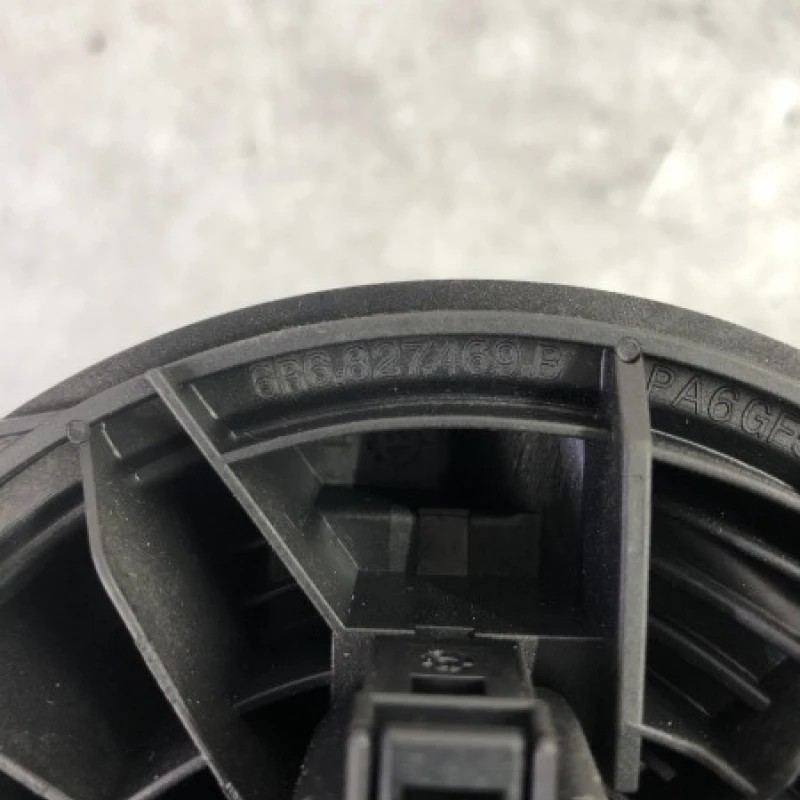 Maner buton deschidere haion / Volkswagen Polo 6R 2013 / Caroserie, oglinzi si faruri