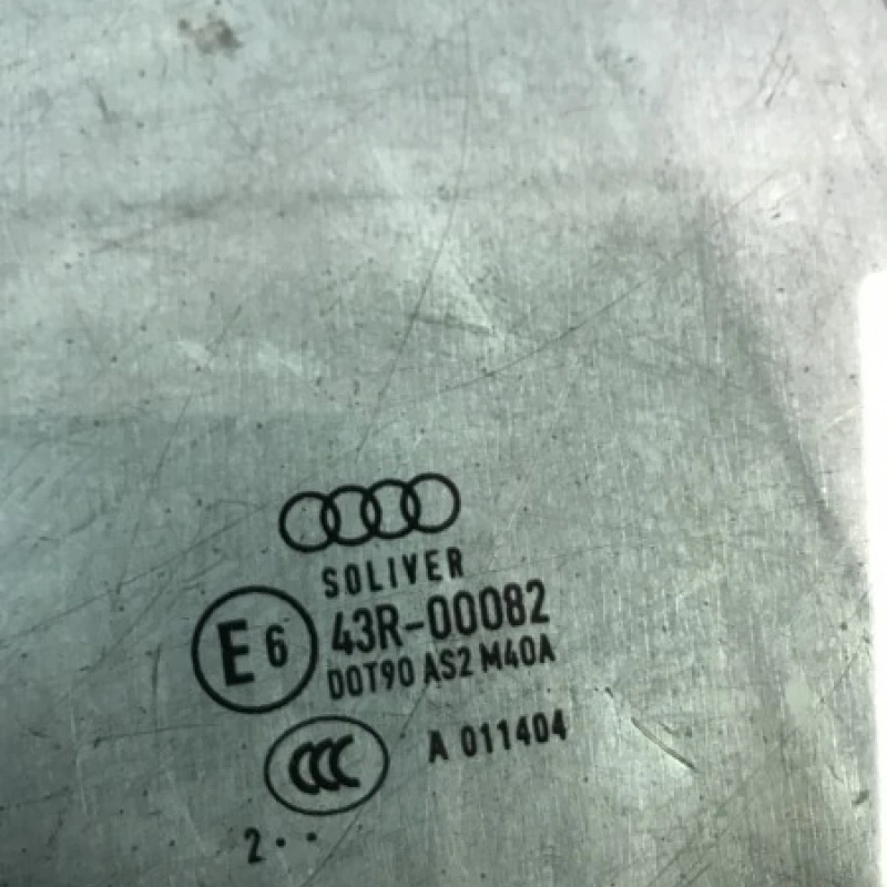 Geam dreapta spate / Audi A4 B8 facelift 2013 / Caroserie, oglinzi si faruri